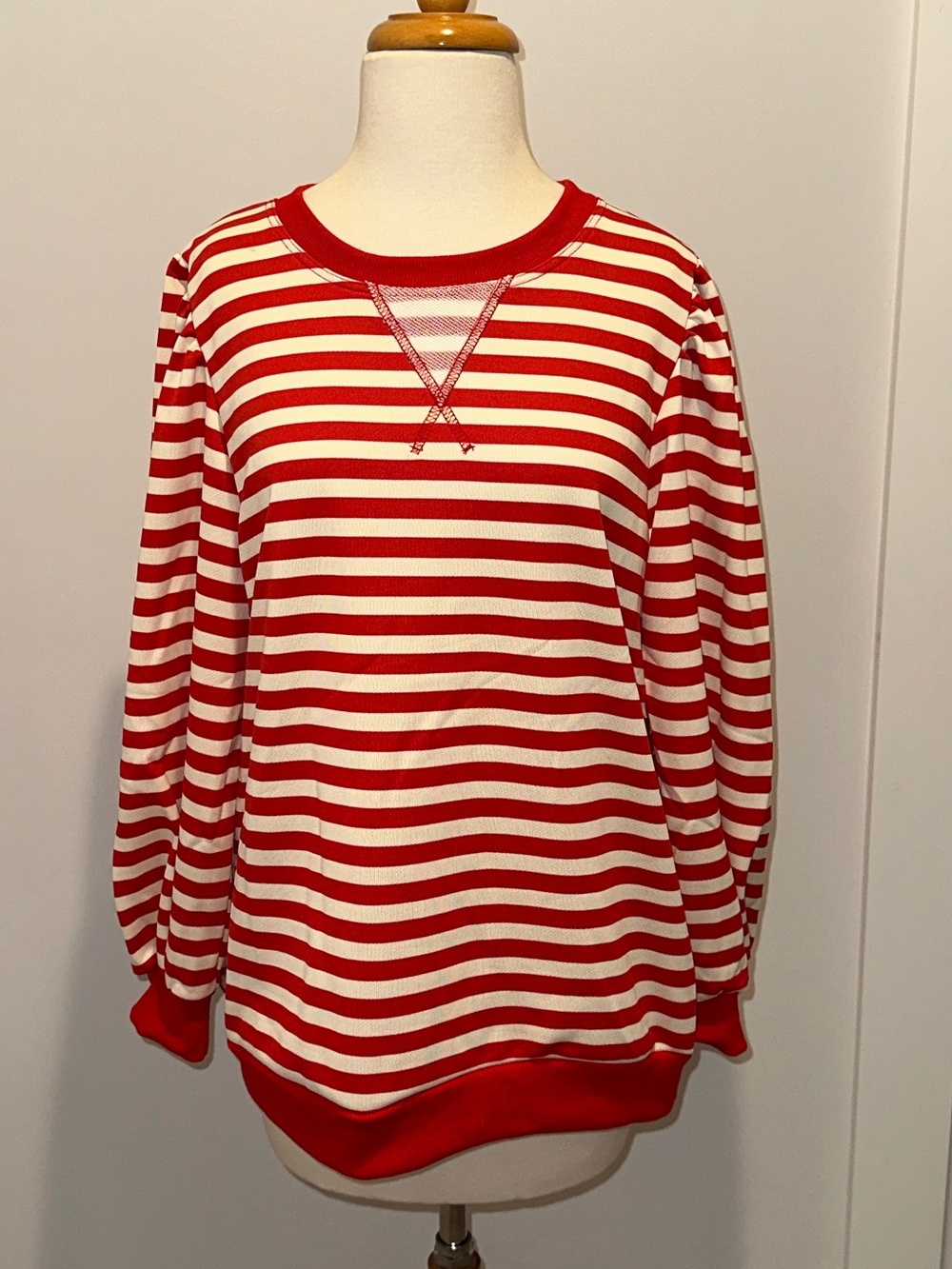 Sage Vell Women's Red and Cream Striped Crewneck Sweatshirt Top